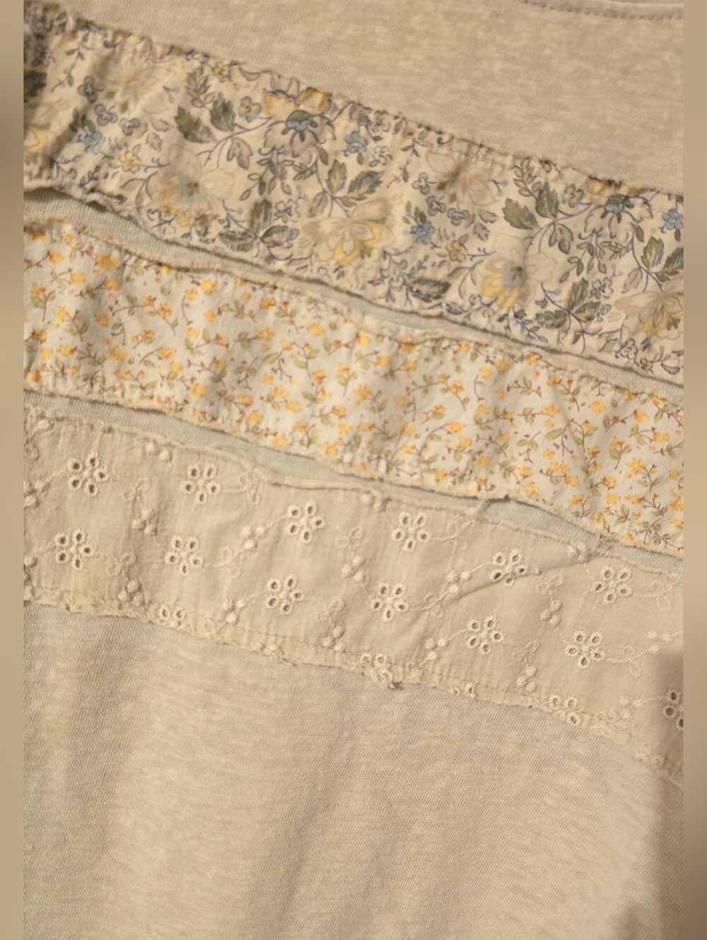 Casual Wide-Sleeve Lace Trim Top in Beige - Picture 3 of 6